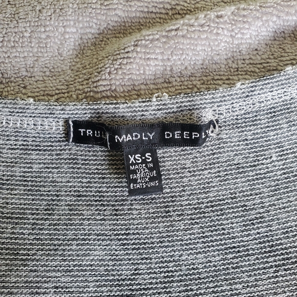Truly Madly Deeply Oversized Top - Picture 8 of 10